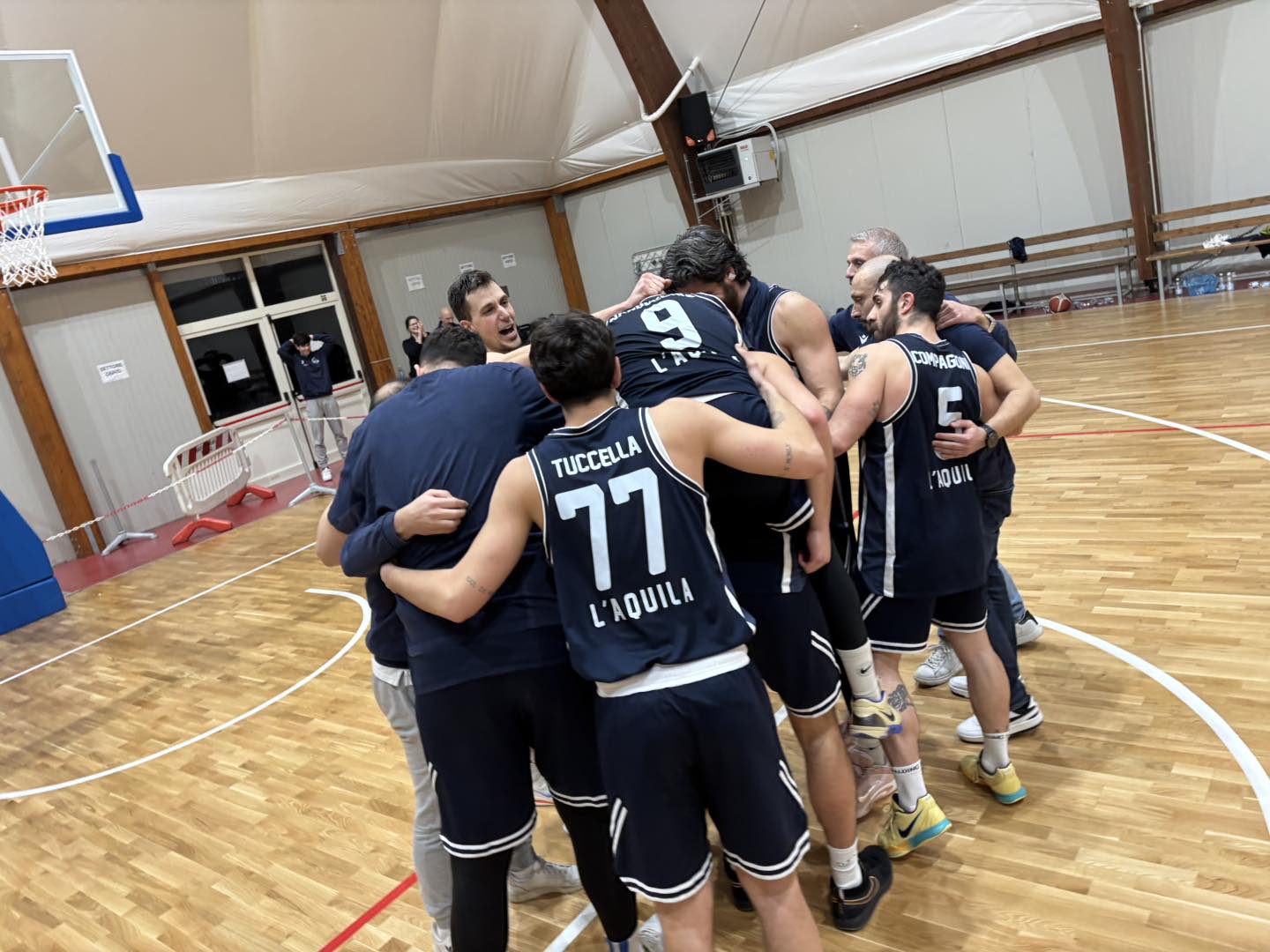 Nuovo Basket Aquilano, vittoria da brividi a Napoli: 76-75 sull’Antoniana