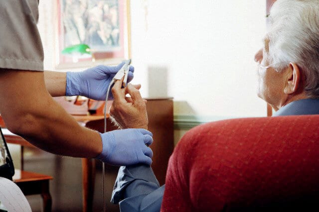 Assistenza domiciliare, resta la compartecipazione Isee: bocciata la proposta della minoranza