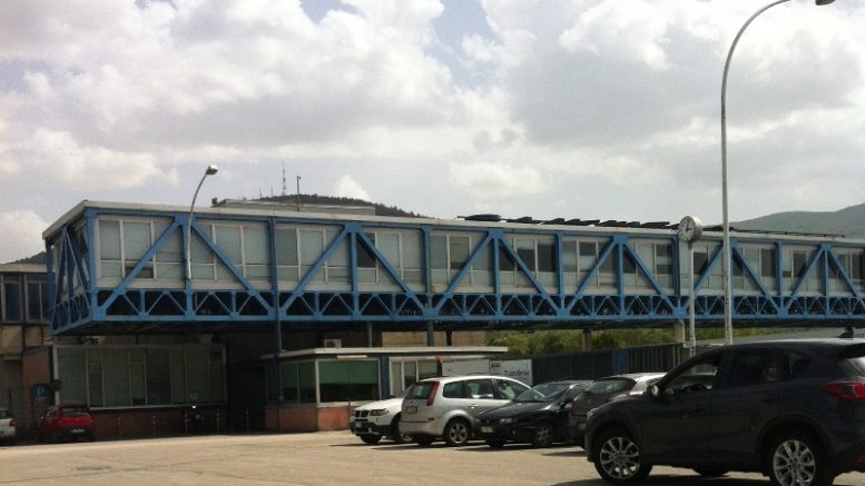 Vertenza Aura, lavoratori senza stipendio: le festività passate nell’attesa