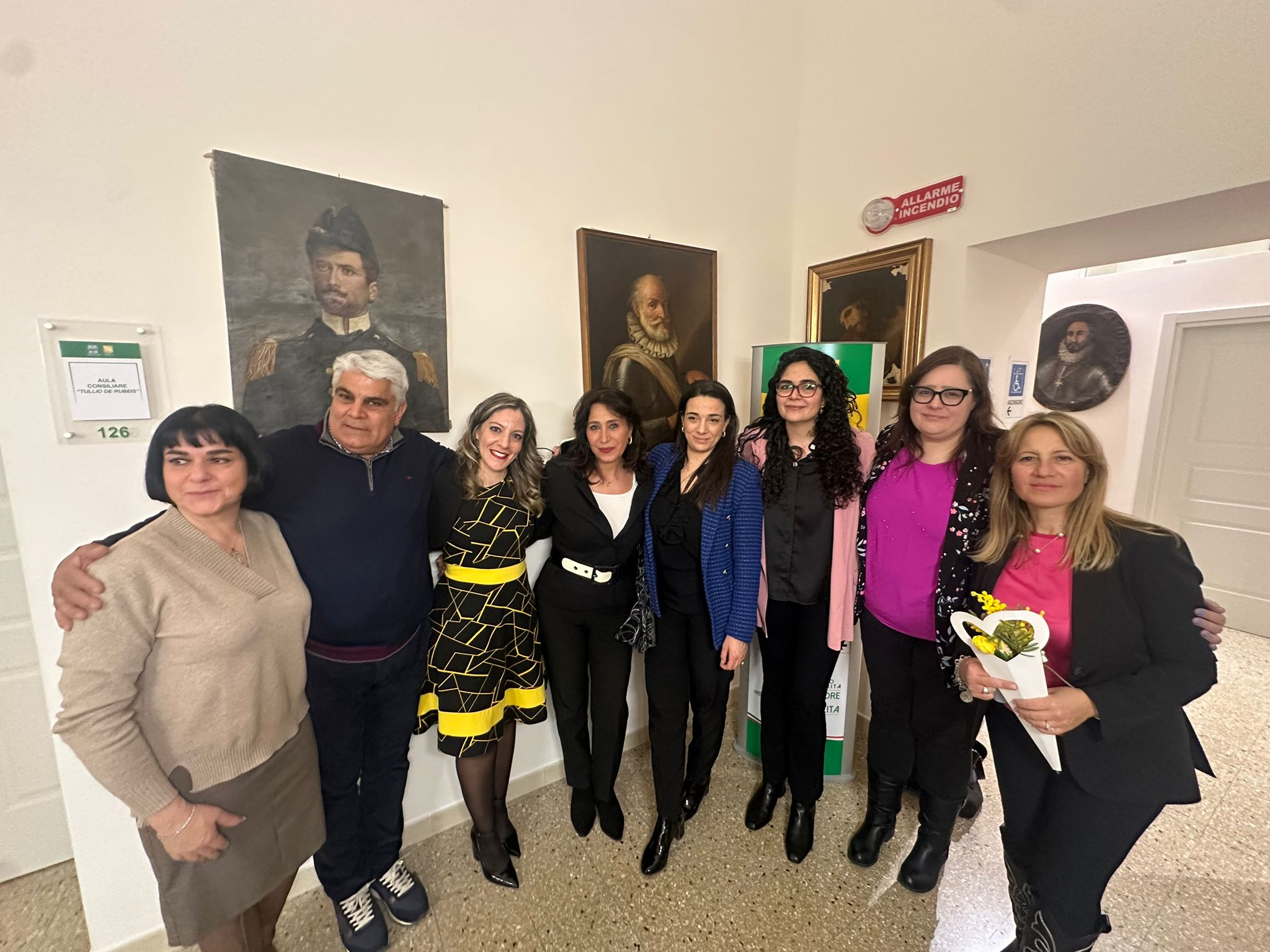 Consiglio comunale straordinario all’Aquila a sostegno delle donne e del popolo iraniano