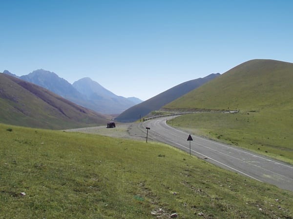 Gran Sasso, precipita con il parapendio a Montecristo: grave un uomo di 31 anni