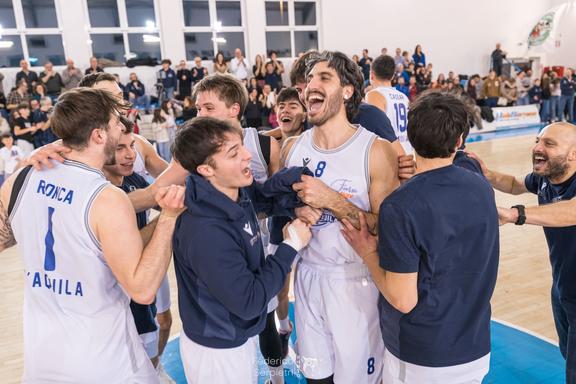 Il Nuovo Basket Aquilano firma un’impresa storica contro la Scandone Avellino