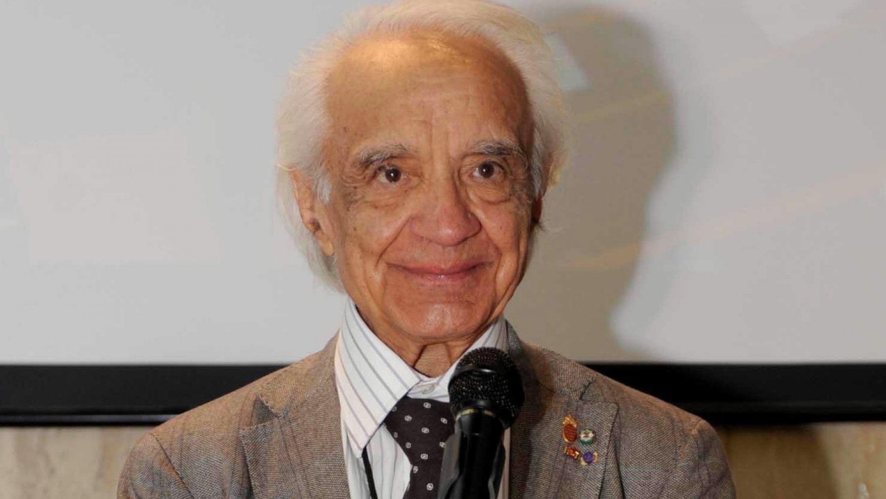 Addio al professor Antonino Zichichi: una vita dedicata alla fisica e alla ricerca