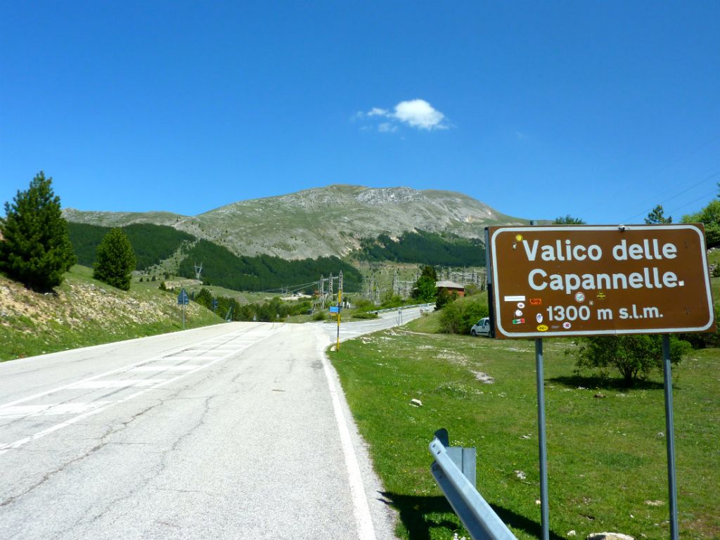 Statali di montagna tra Gran Sasso e Sirente: sicurezza, lavori e mototurismo